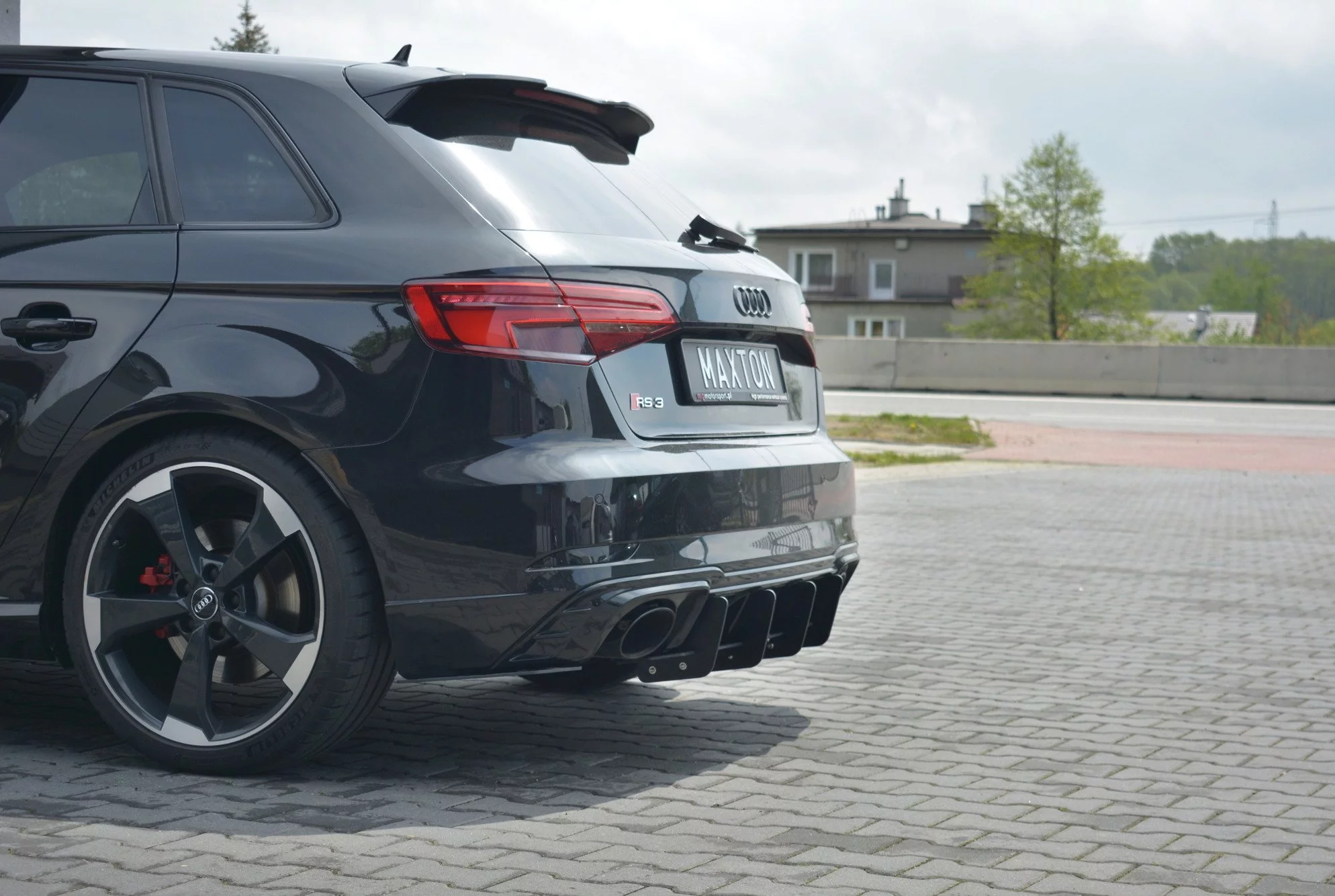 Rear Diffuser V.1 Audi RS3 8V FL Sportback - Image 2