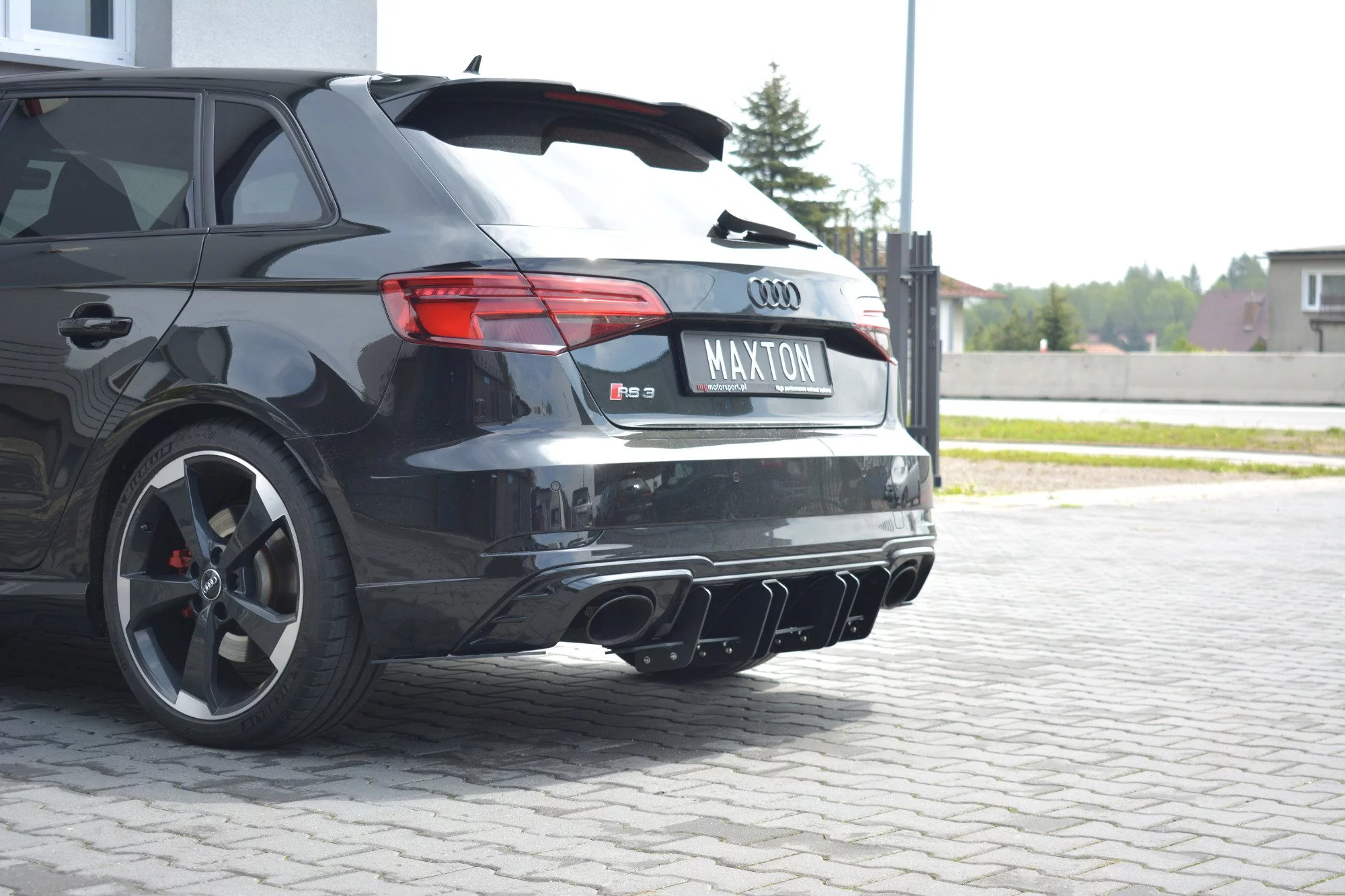 Rear Diffuser V.2 Audi RS3 8V FL Sportback - Image 2