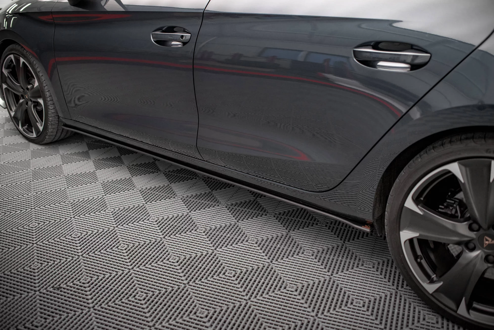 Street Pro Side Skirts Diffusers Cupra Leon - Image 3